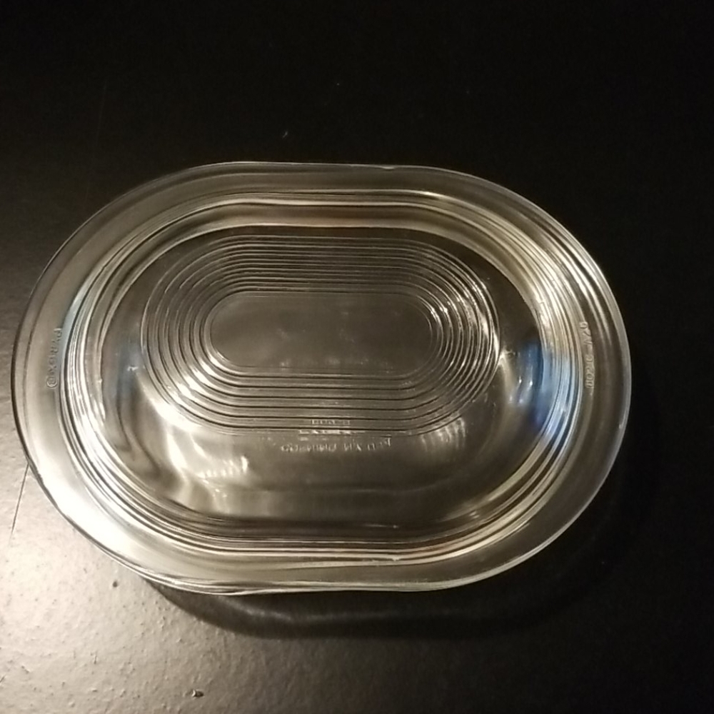 Pyrex 602-B Ribbed Covered Refrigerator Dish 700ml